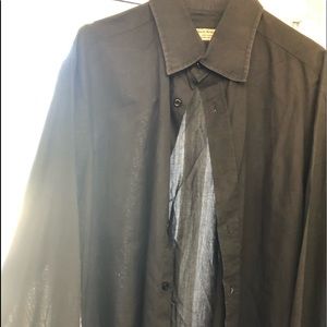 Esmail Astanboos shirt